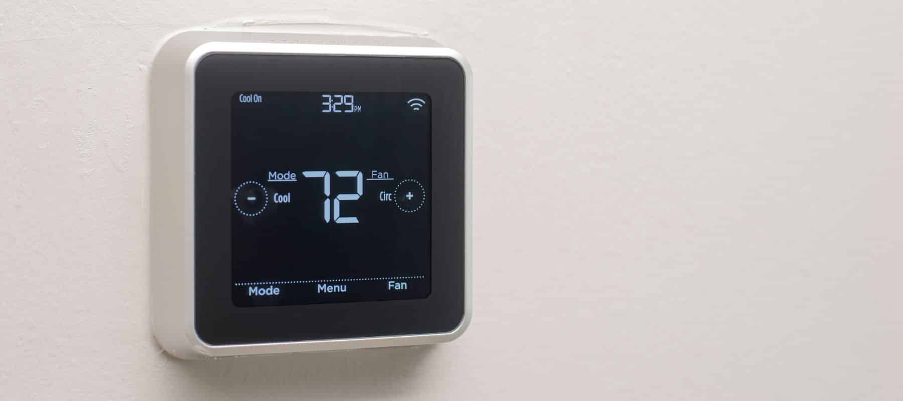 smart thermostat reading seventy two degrees